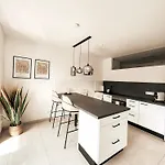 Zirbenglück Mit Balkon In Apartamento
