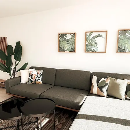 Zirbenglueck Mit Balkon In Graz