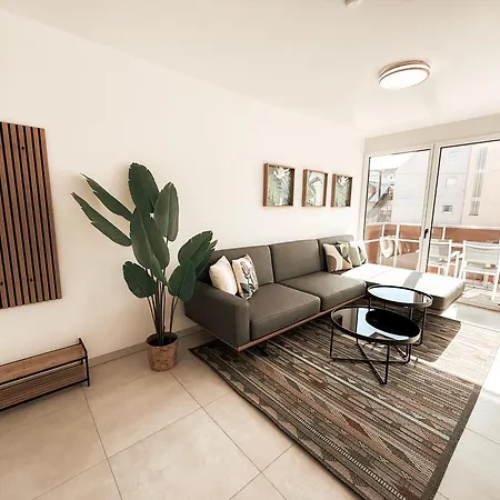 Zirbenglueck Mit Balkon In * Graz