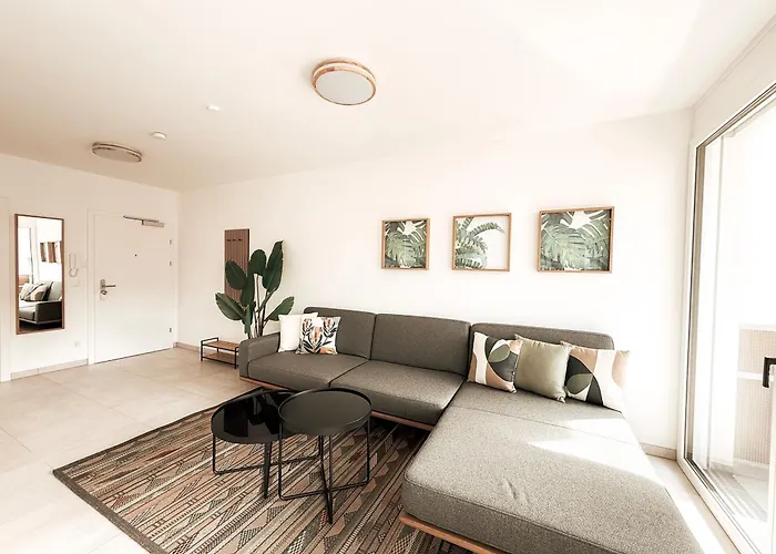 Zirbenglueck Mit Balkon In